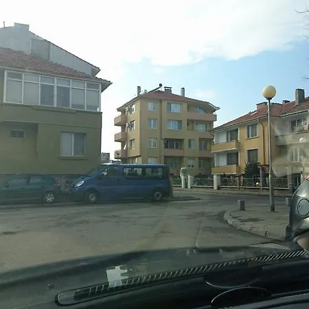 House Ogledalovi Pensionat Pomorie