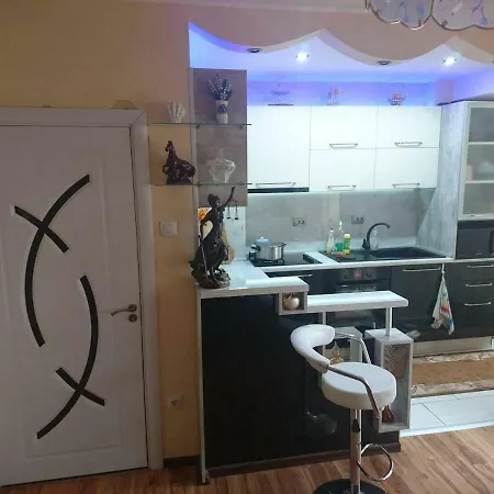 House Ogledalovi פומורי